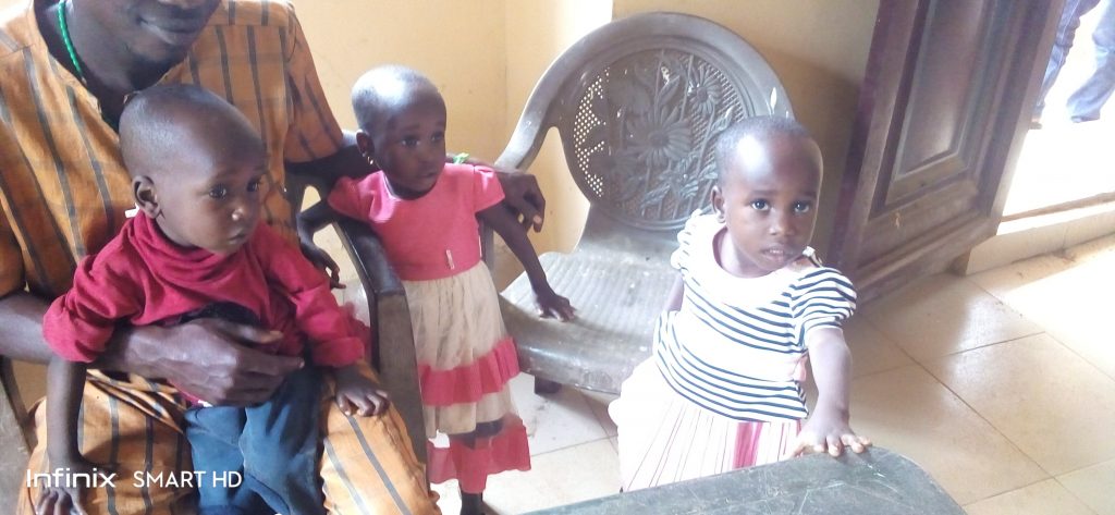 INTERVENTION FOR THREE MINORS LOCKED UP BY THEIR FATHER. INTERVENTION FOR THREE MINORS LOCKED UP BY THEIR FATHER.